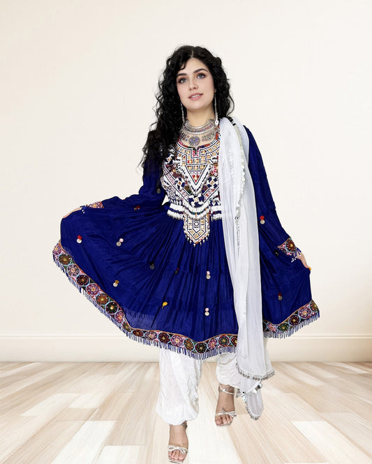 Traditional Embroidered Dress Sadat Boutique
